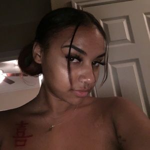 Meet your Posher, Makayla